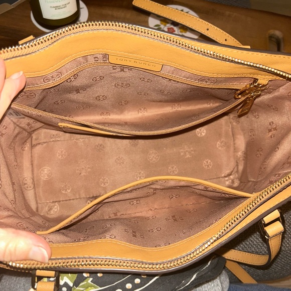 Tory Burch like new camel tote - Picture 5 of 8